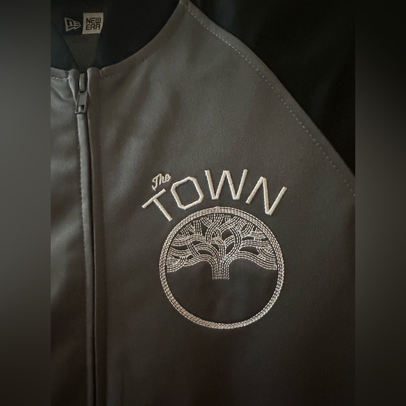 Golden State Warriors Jacket - Picture 2 of 8